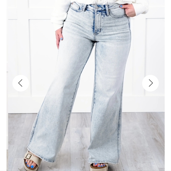 Judy Blue Denim - Classic Light Blue Women's Jeans